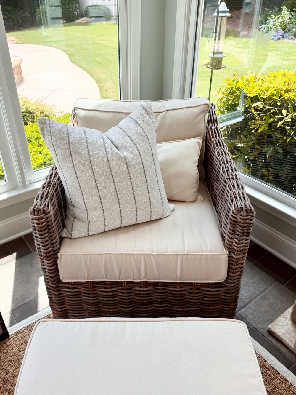 NEW Set of 2 Laurel + Blush 20